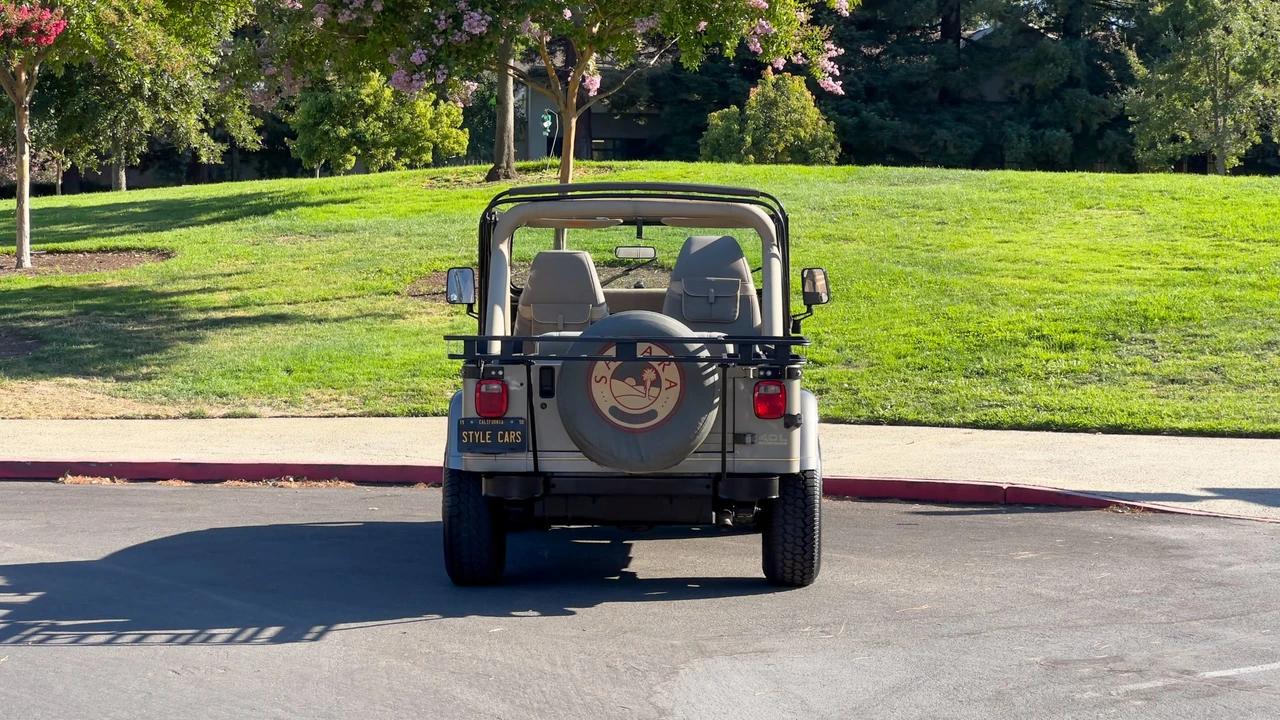 1991 Jeep YJ Wrangler - Image 12 of 31