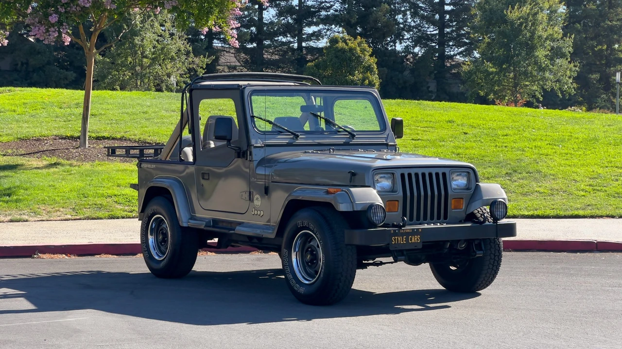 1991 Jeep YJ Wrangler - Image 28 of 31