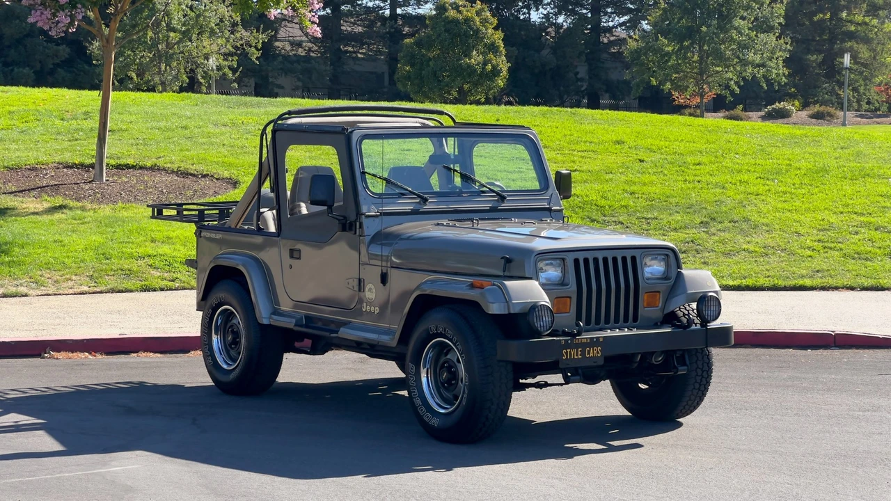 1991 Jeep YJ Wrangler - Image 26 of 31