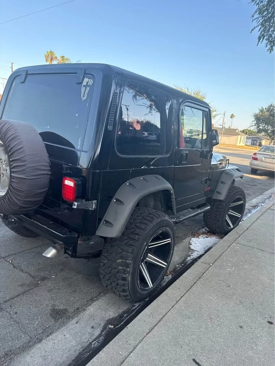 1991 Jeep YJ Wrangler - Image 6 of 13