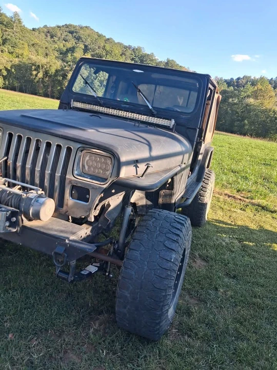 1991 Jeep YJ Wrangler - Image 5 of 9