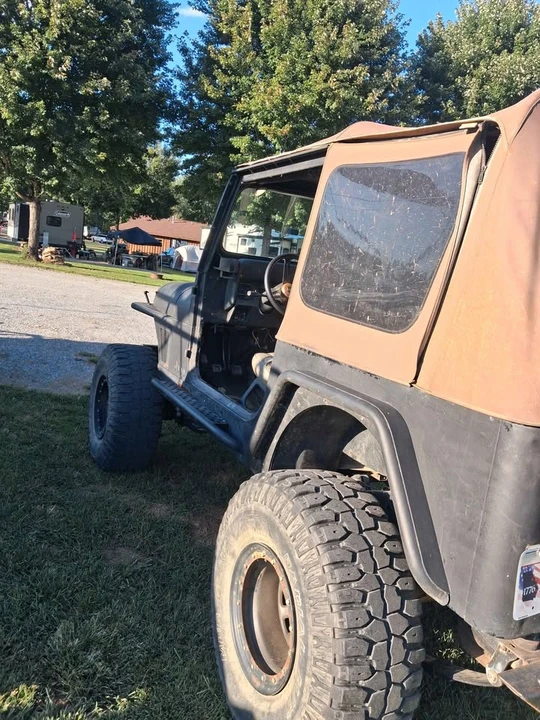 1991 Jeep YJ Wrangler - Image 8 of 9