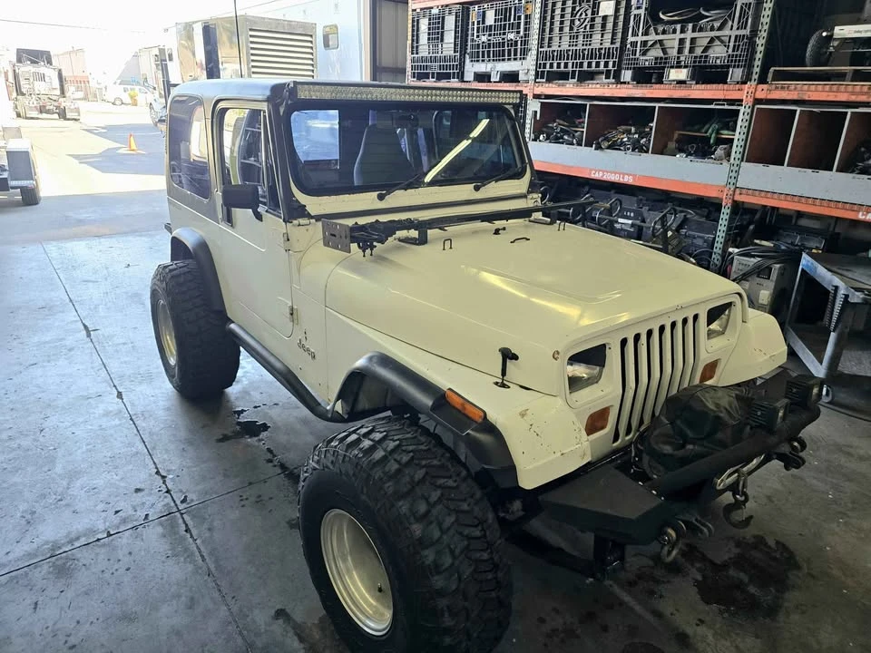 1991 Jeep YJ Wrangler - Image 10 of 11