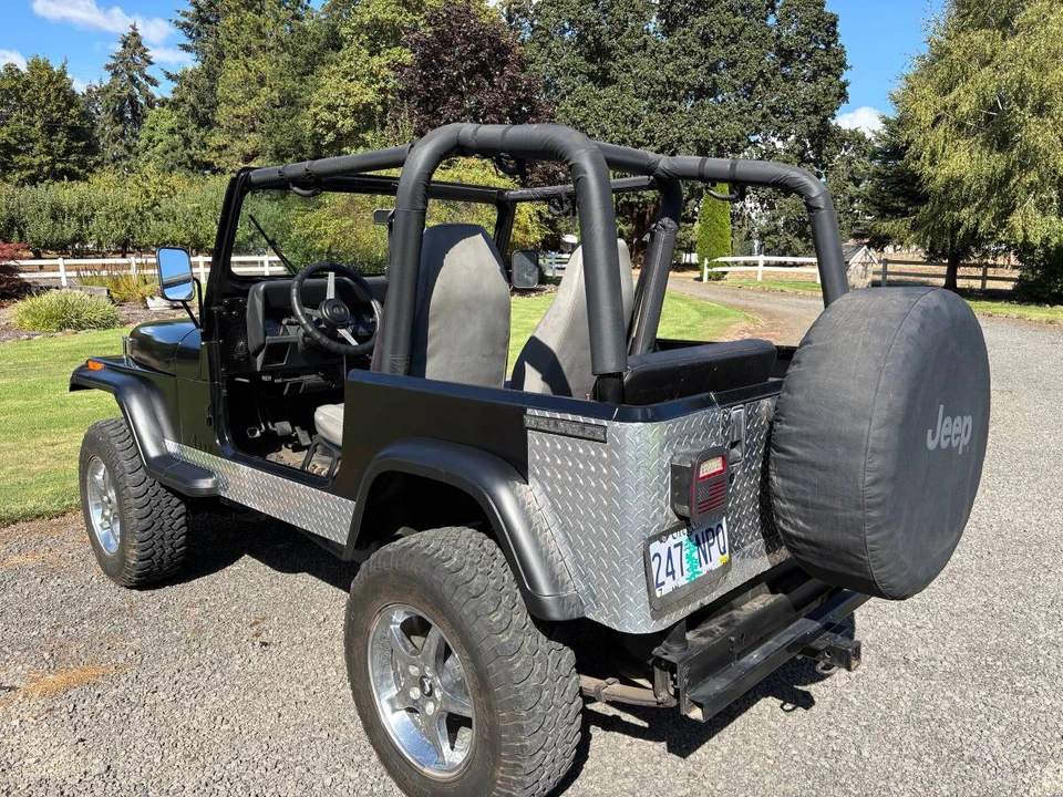1991 Jeep YJ Wrangler - Image 5 of 8