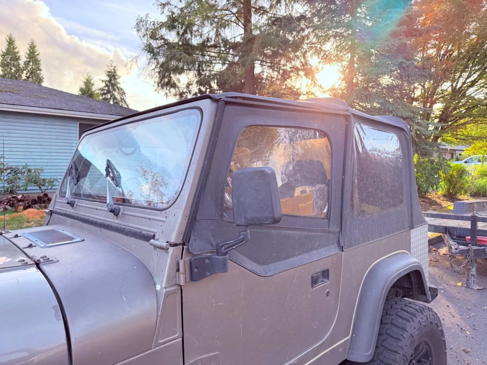 1991 Jeep YJ Wrangler - Image 4 of 11