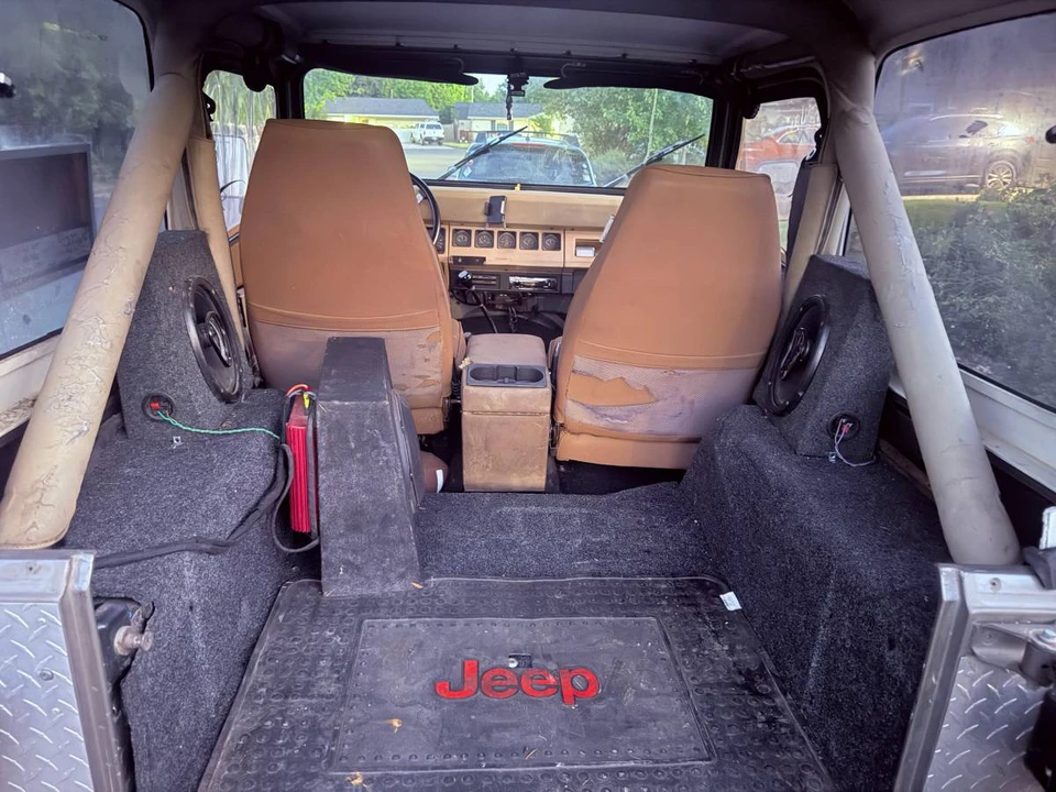 1991 Jeep YJ Wrangler - Image 9 of 11