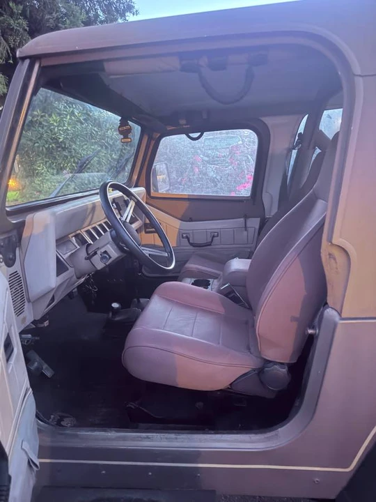 1991 Jeep YJ Wrangler - Image 10 of 11