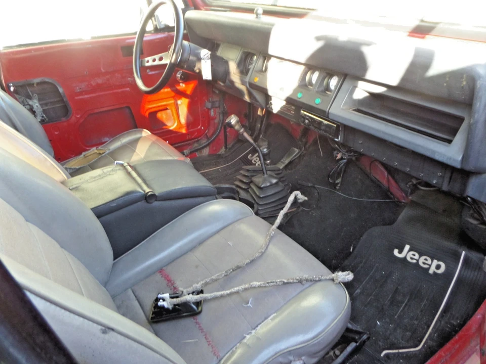 1991 Jeep YJ Wrangler - Image 16 of 20