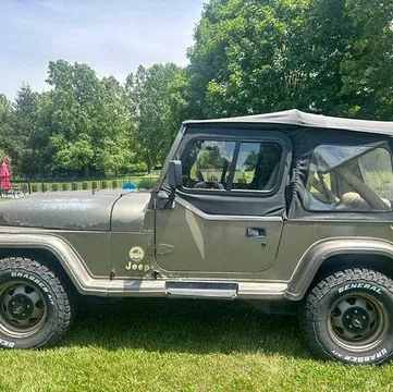 1991 Jeep Wrangler YJ Sahara
