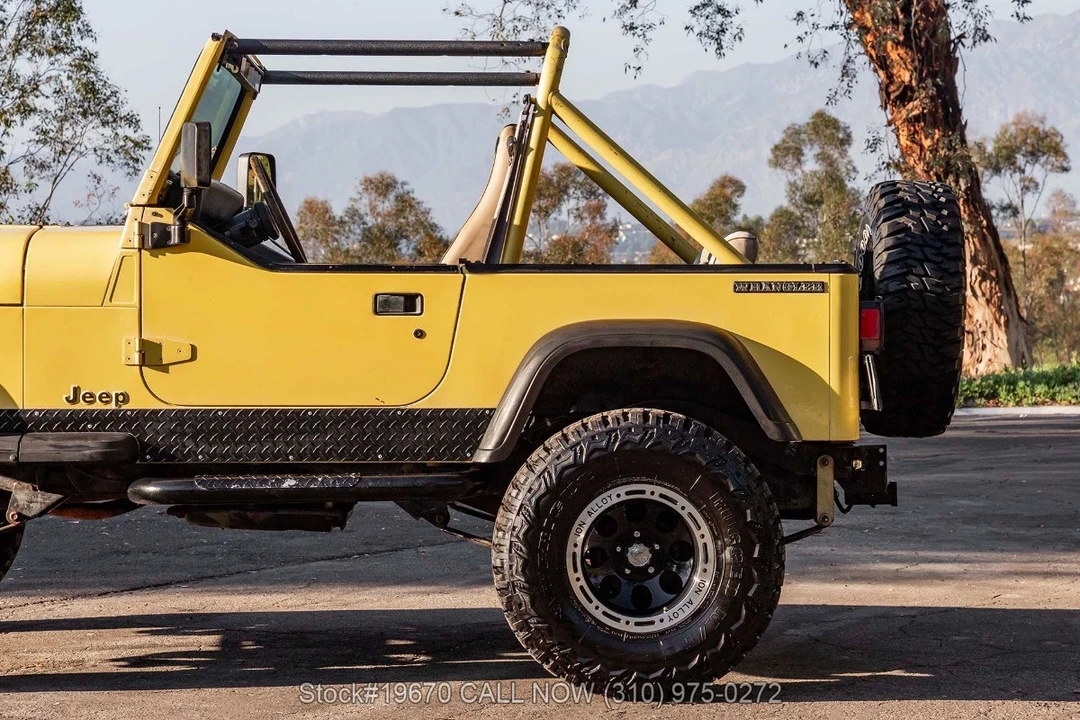 1991 Jeep YJ Wrangler - Image 26 of 31
