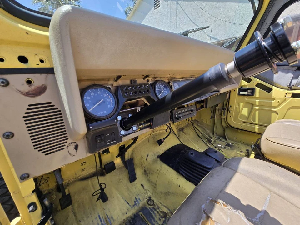 1991 Jeep YJ Wrangler - Image 10 of 20
