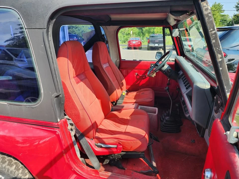 1991 Jeep YJ Wrangler - Image 13 of 20