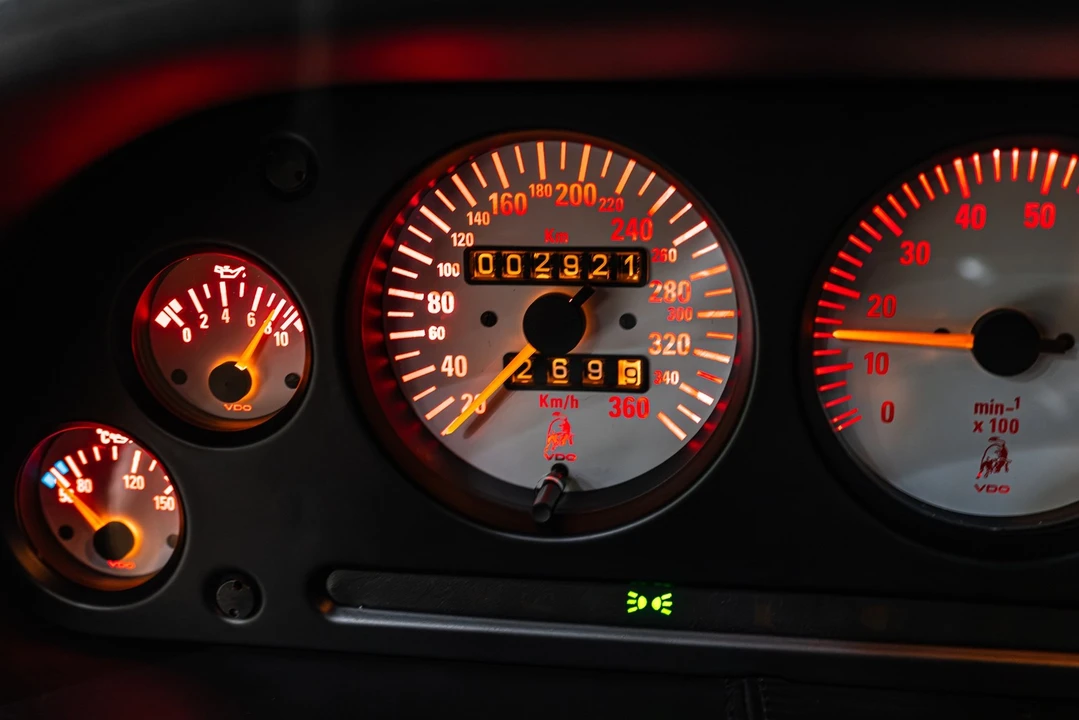 1991 Lamborghini Diablo - Image 14 of 31