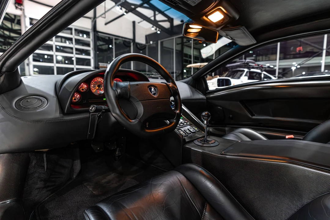 1991 Lamborghini Diablo - Image 8 of 31