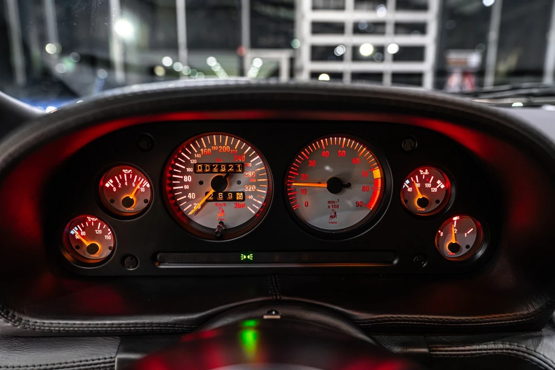 1991 Lamborghini Diablo - Image 13 of 31