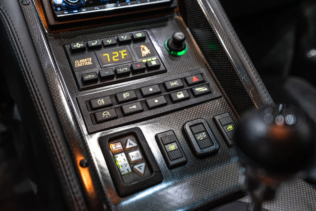 1991 Lamborghini Diablo - Image 19 of 31