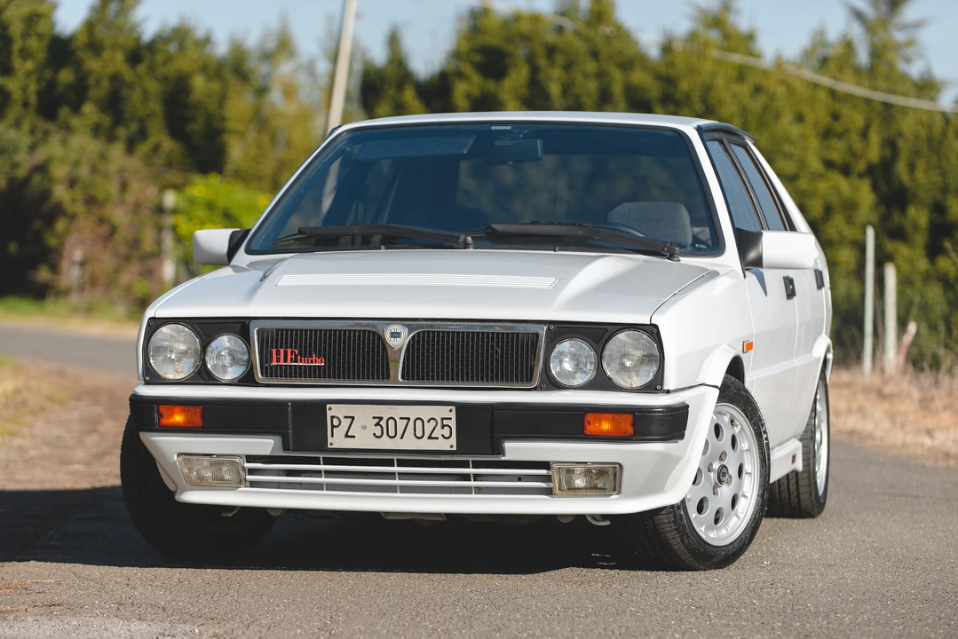 1991 Lancia Delta 1st Gen - Image 19 of 31