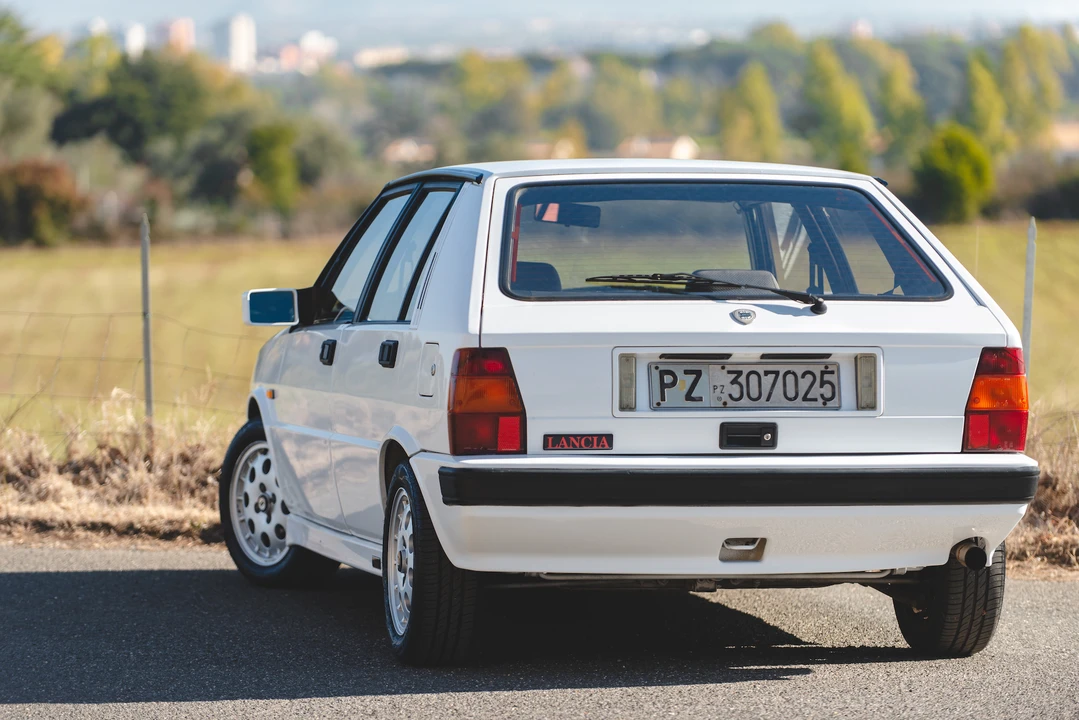 1991 Lancia Delta 1st Gen - Image 15 of 31