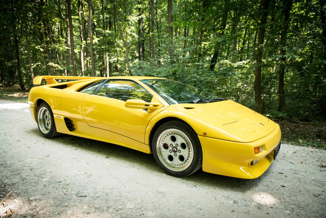 1991 Lamborghini Diablo - Image 9 of 19