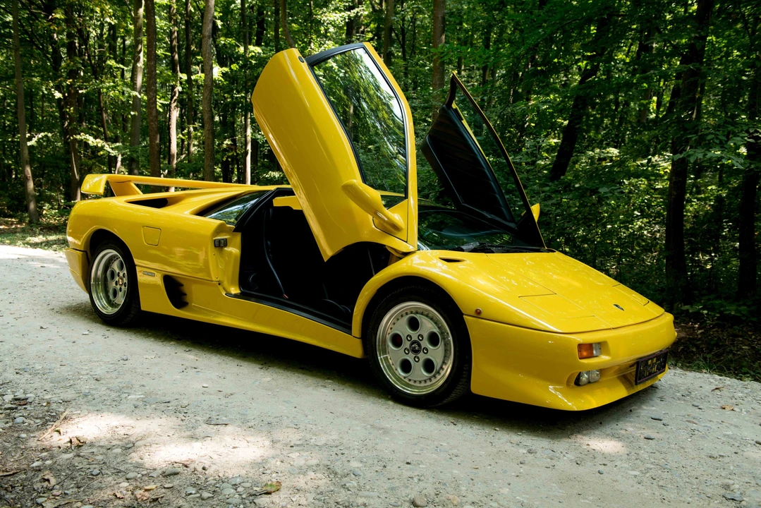 1991 Lamborghini Diablo - Image 8 of 19