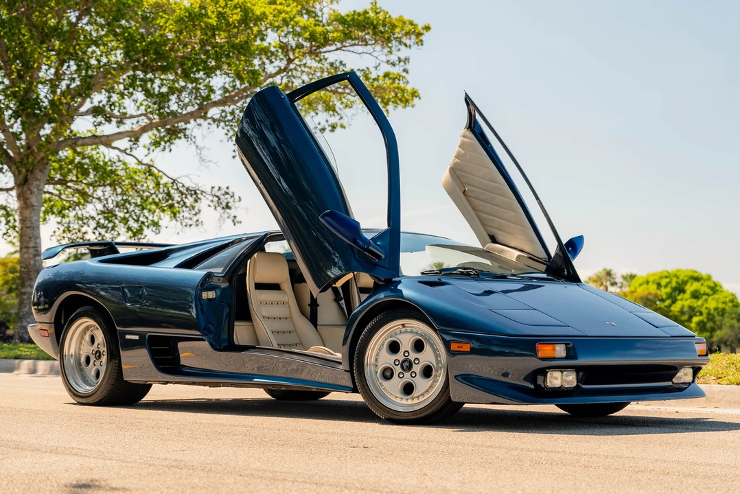 1991 Lamborghini Diablo - Image 2 of 31