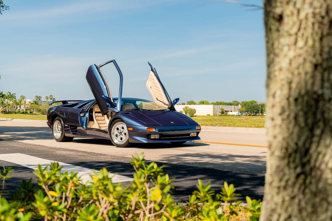 1991 Lamborghini Diablo - Image 8 of 31