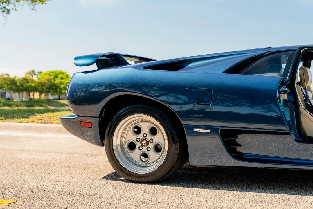 1991 Lamborghini Diablo - Image 28 of 31