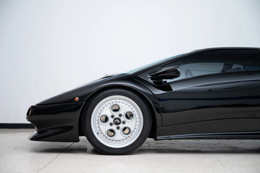 1991 Lamborghini Diablo - Image 16 of 31