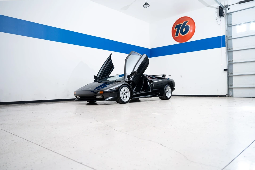 1991 Lamborghini Diablo - Image 15 of 31