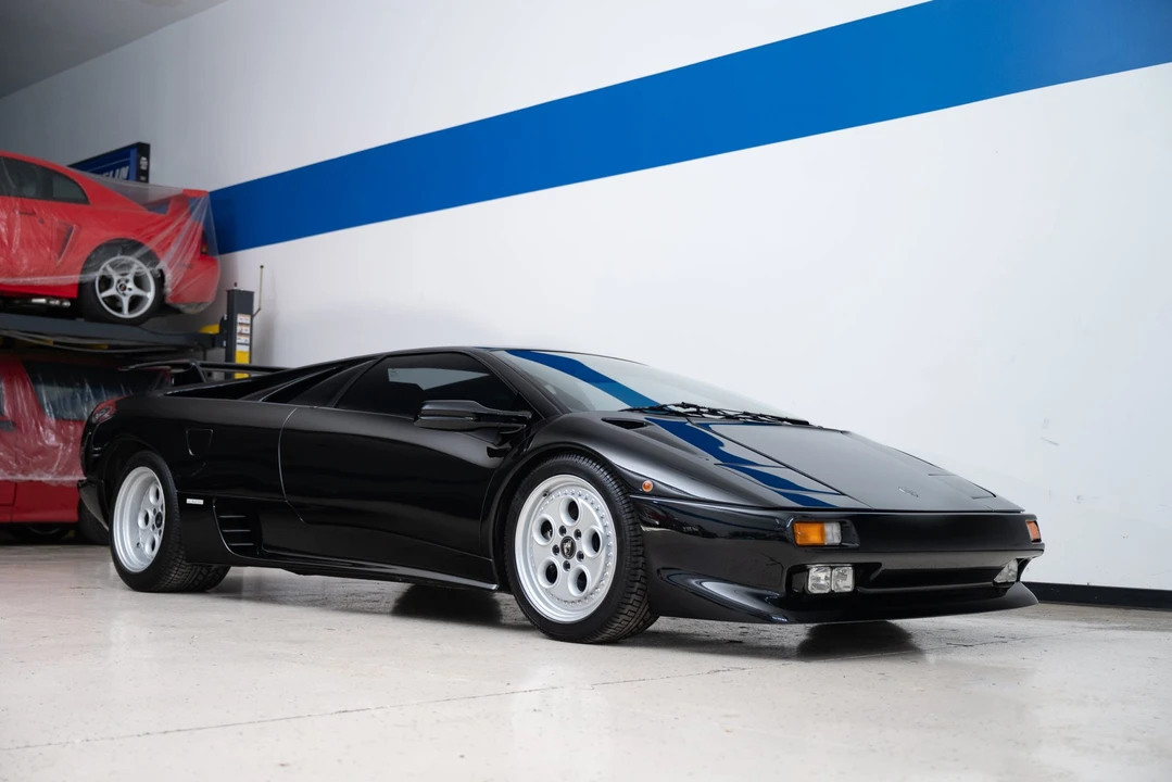 1991 Lamborghini Diablo - Image 11 of 31