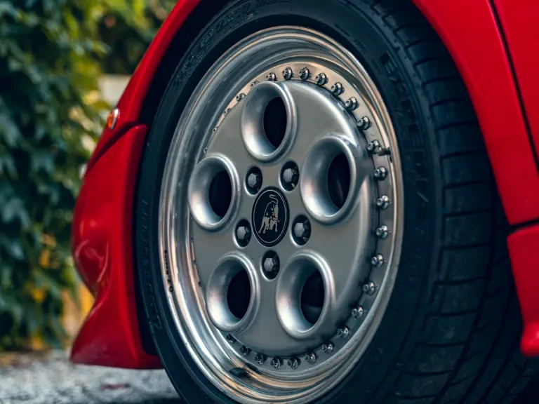 1991 Lamborghini Diablo - Image 13 of 19