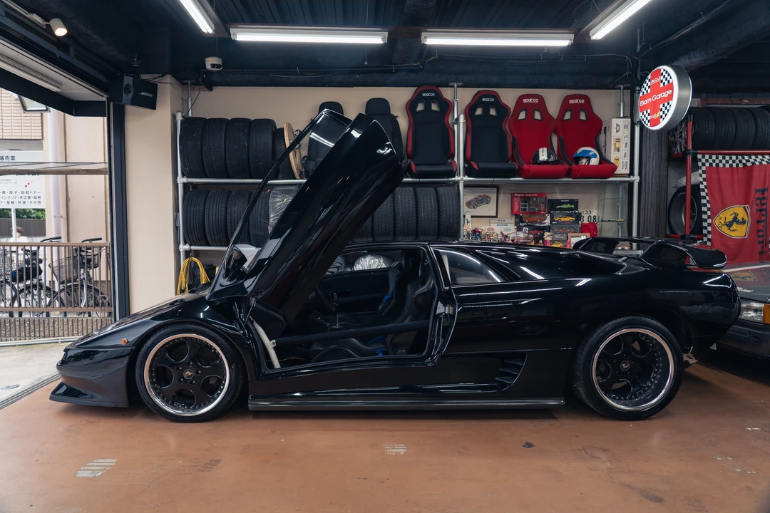 1991 Lamborghini Diablo - Image 5 of 31
