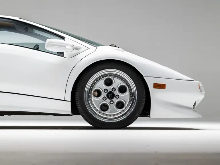 1991 Lamborghini Diablo - Image 11 of 31