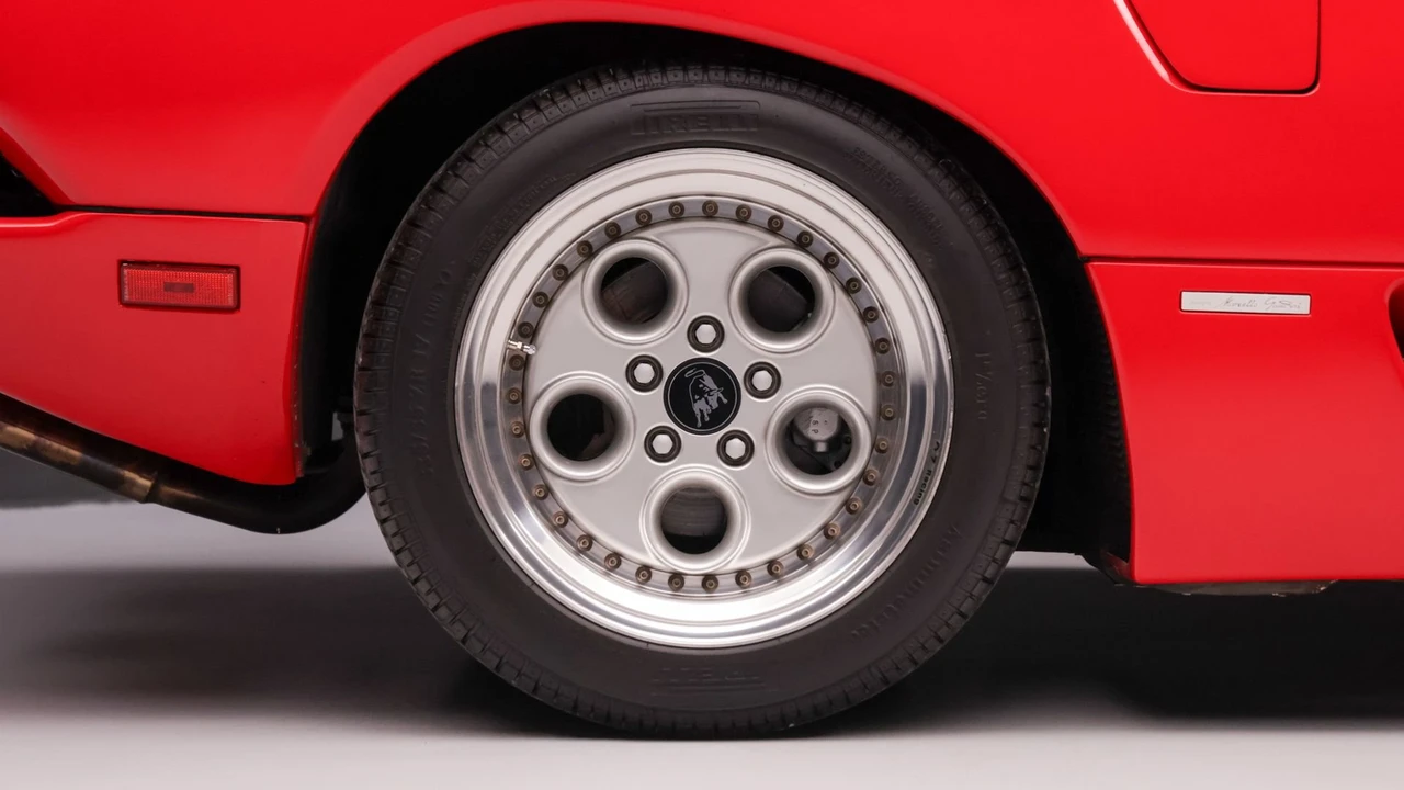 1991 Lamborghini Diablo - Image 27 of 31