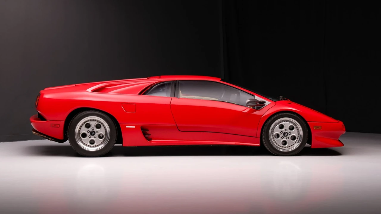 1991 Lamborghini Diablo - Image 13 of 31