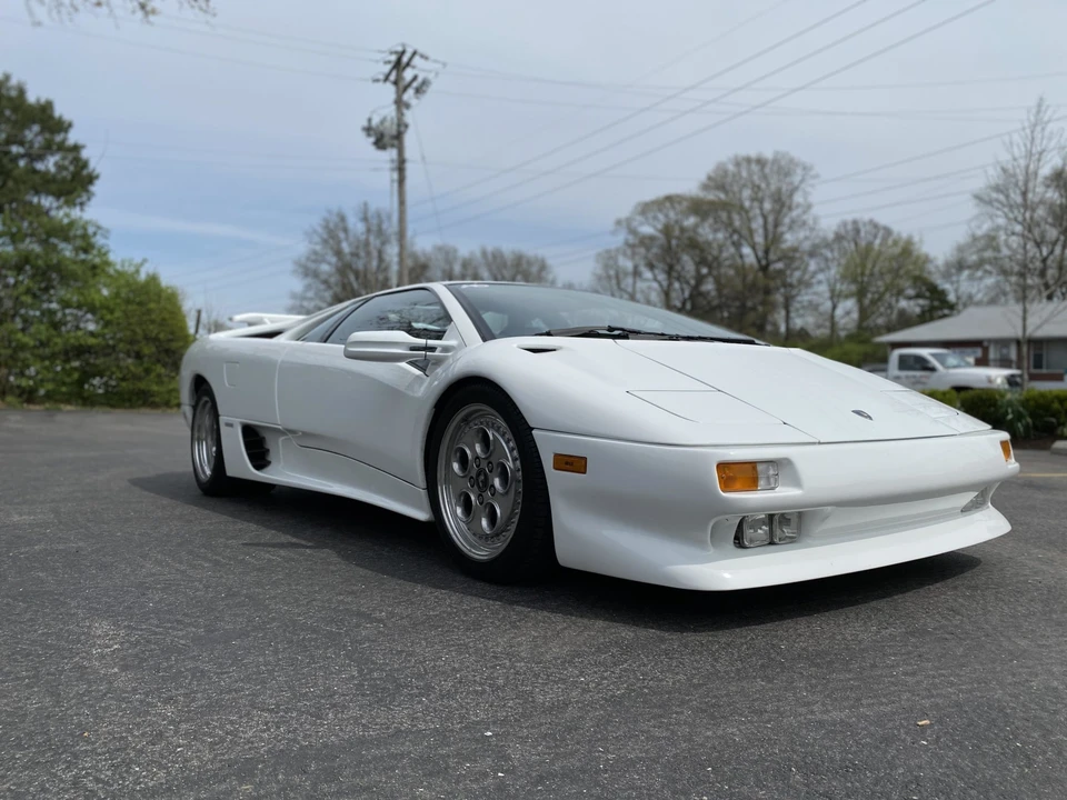 1991 Lamborghini Diablo - Image 16 of 31