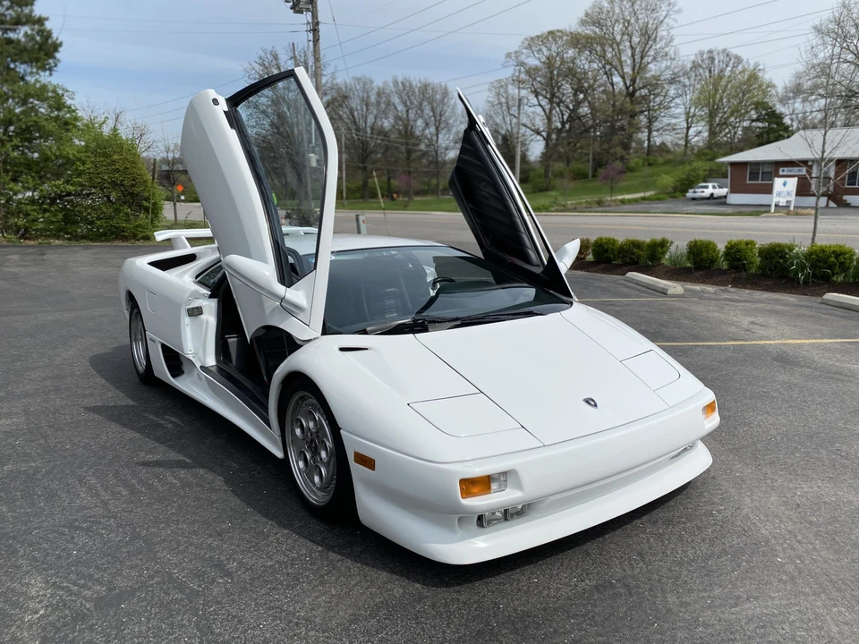 1991 Lamborghini Diablo - Image 25 of 31