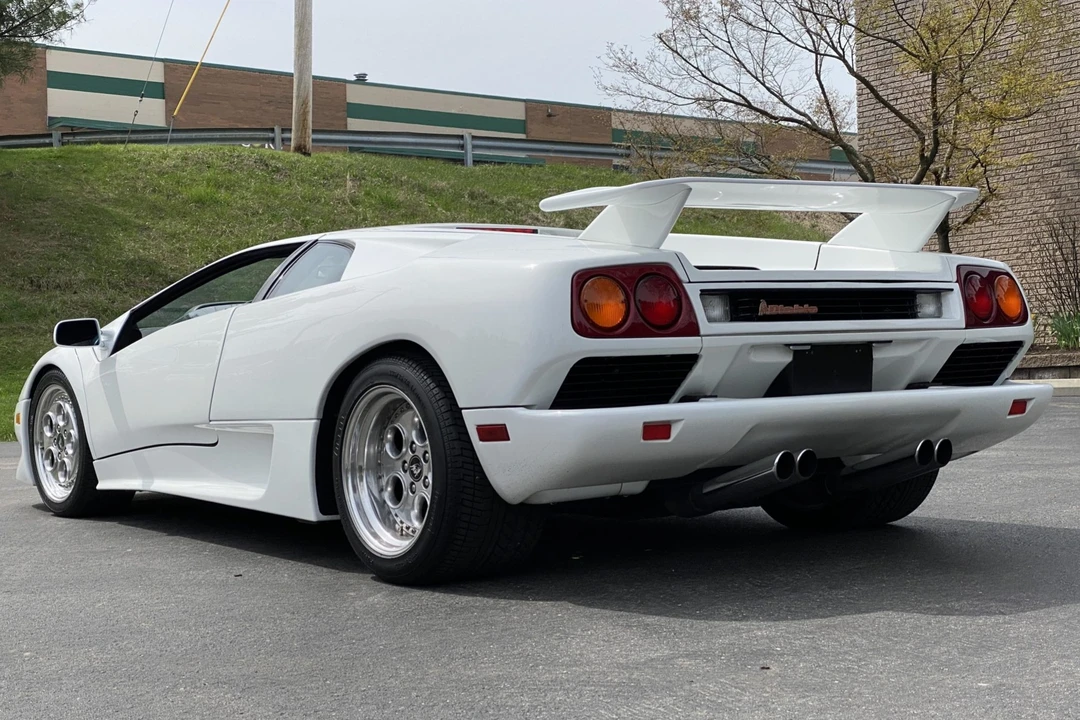 1991 Lamborghini Diablo - Image 11 of 31