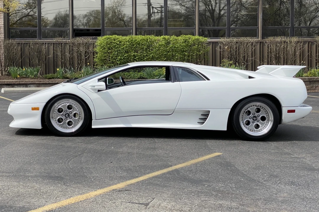 1991 Lamborghini Diablo - Image 9 of 31