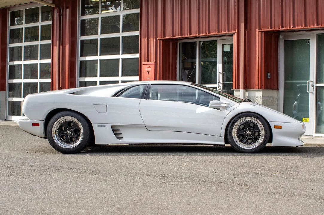 1991 Lamborghini Diablo - Image 6 of 31