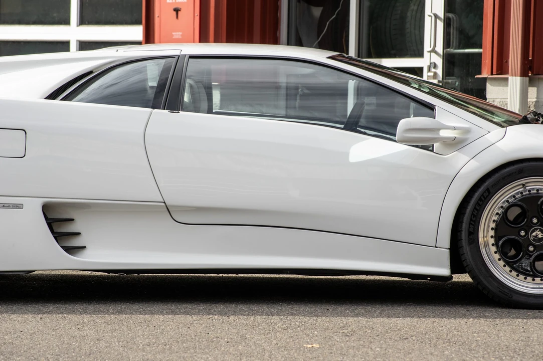 1991 Lamborghini Diablo - Image 16 of 31