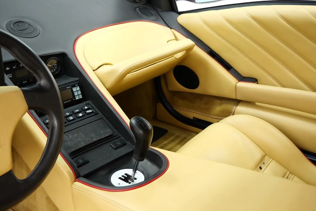 1991 Lamborghini Diablo - Image 25 of 31