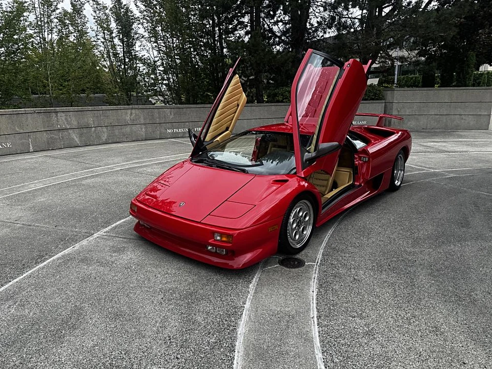 1991 Lamborghini Diablo - Image 2 of 31