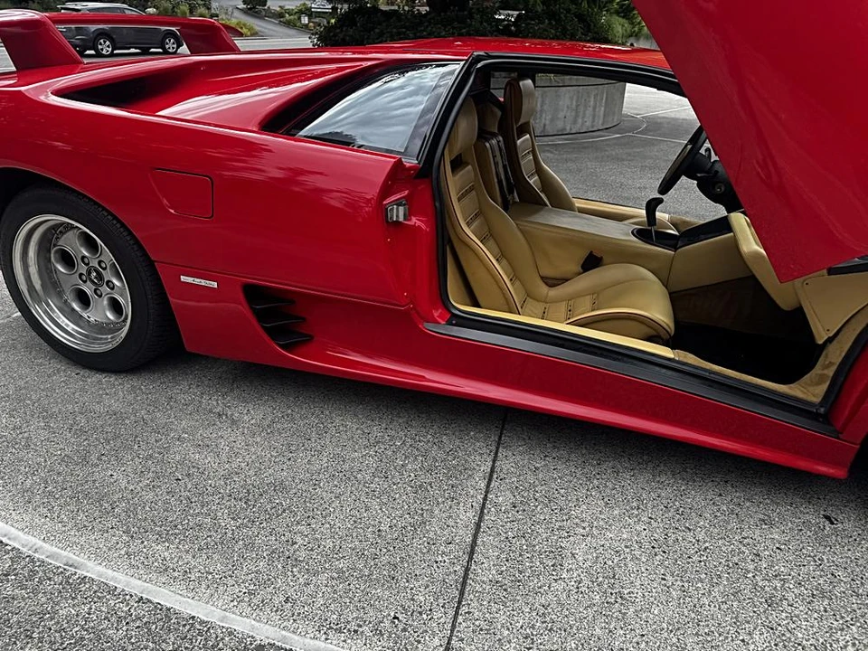1991 Lamborghini Diablo - Image 10 of 31