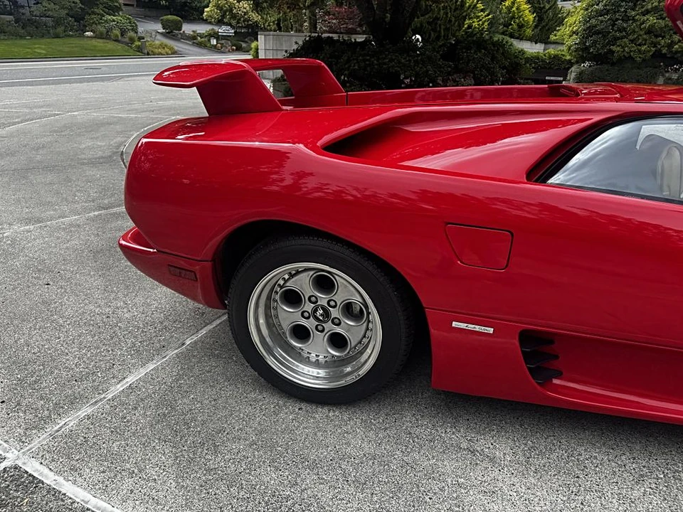 1991 Lamborghini Diablo - Image 11 of 31