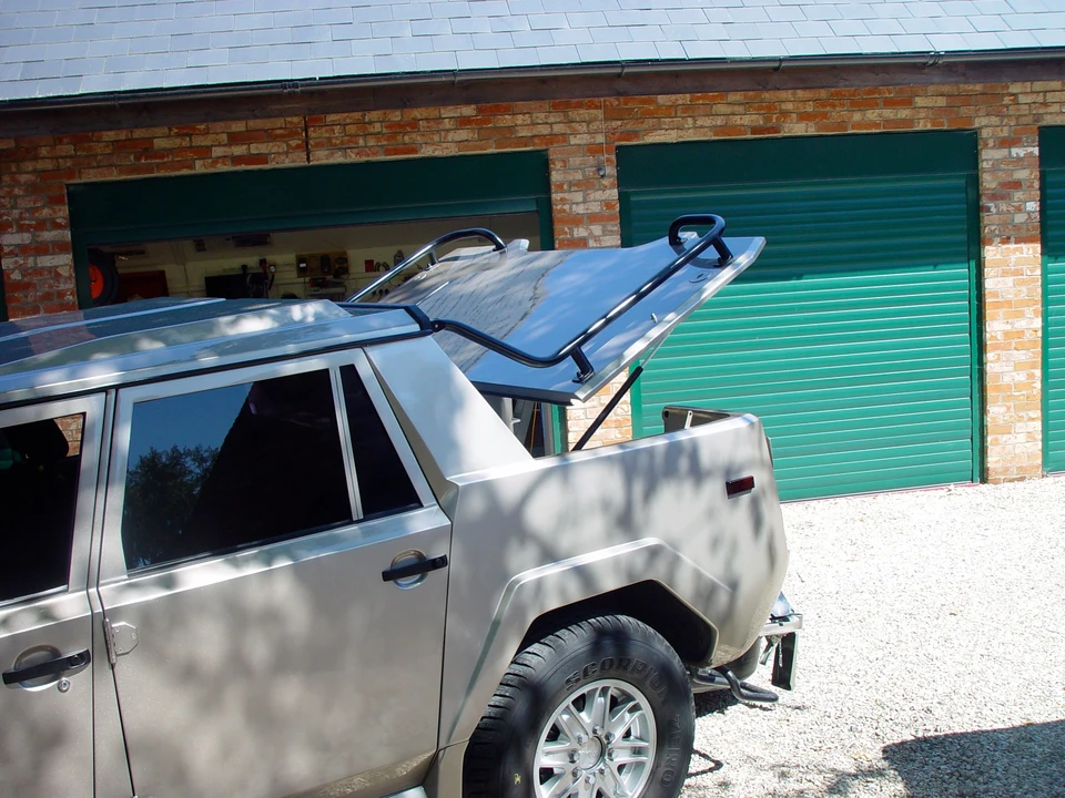 1991 Lamborghini LM002 - Image 12 of 14