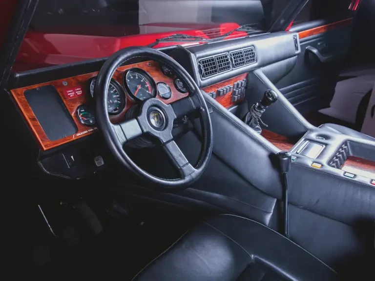 1991 Lamborghini LM002 - Image 10 of 27
