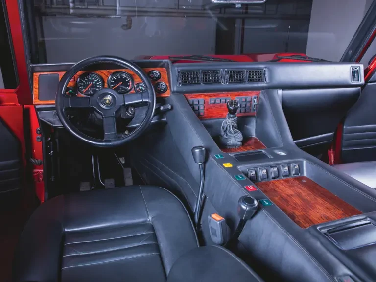 1991 Lamborghini LM002 - Image 5 of 27