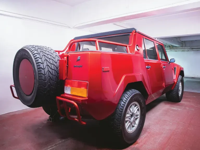 1991 Lamborghini LM002 - Image 3 of 27