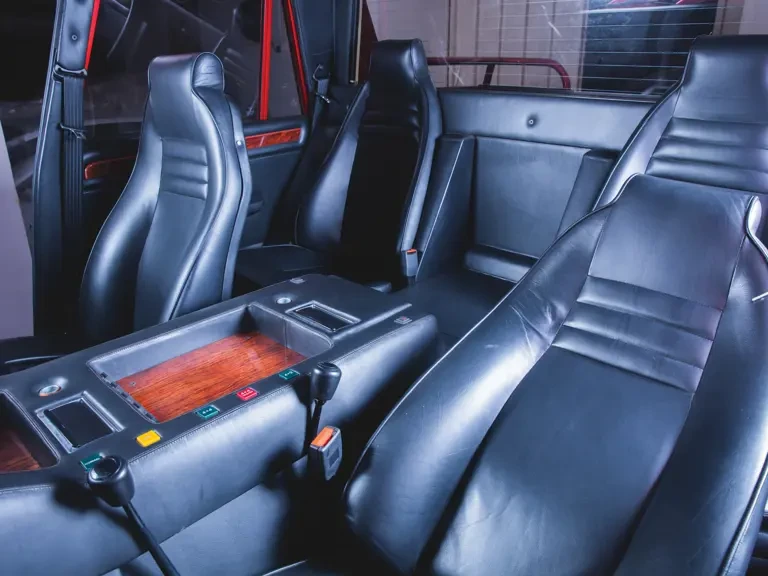 1991 Lamborghini LM002 - Image 15 of 27